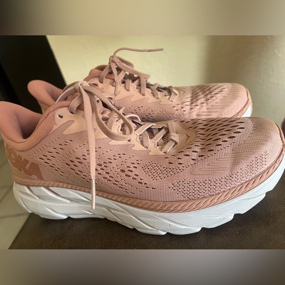 HOKA CLIFTON 7 LIGHT PINK SHOES - Picture 4 of 10